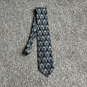 XMI 100% Silk‎ Blue Floral Design Tie, 59”